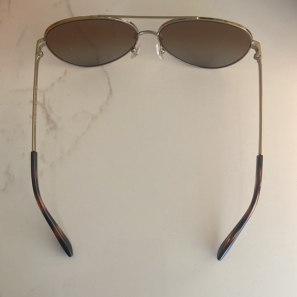 Tory Burch
Polarized 62mm
Aviator Sunglasses - Picture 4 of 8